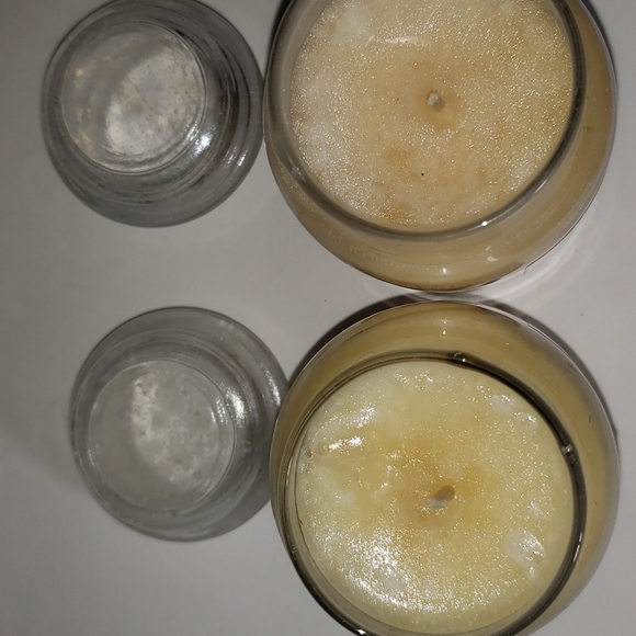NEW- Set of 2 Scented Candles by Cheerful Giver, 6 oz, 30 hour burn time - Picture 5 of 5